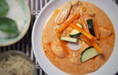 restaurant-style-Thai-red-curry-served-in-white-bowl